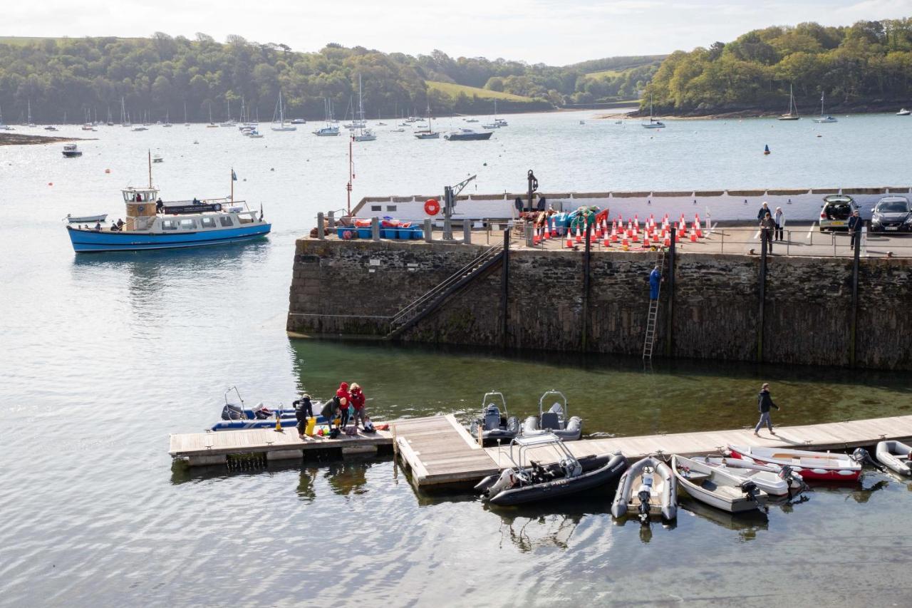 Ship And Castle Hotel Saint Mawes Exterior photo