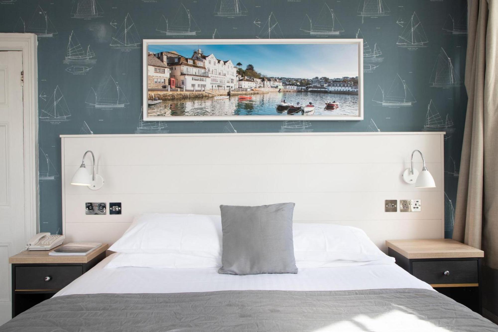 Ship And Castle Hotel Saint Mawes Exterior photo